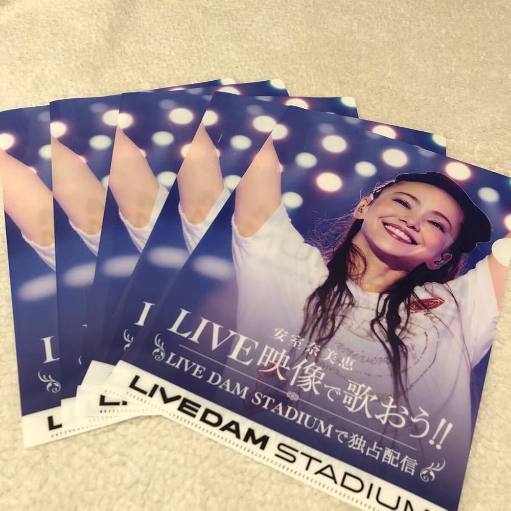 安室奈美恵 LIVEDAM クリアファイル 11枚入り！ 安室奈美恵 LIVEDAM クリアファイル 11枚入り！ Amazon.co.jp